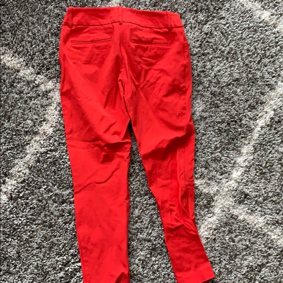 5/25 💜 Red capris - Picture 3 of 4